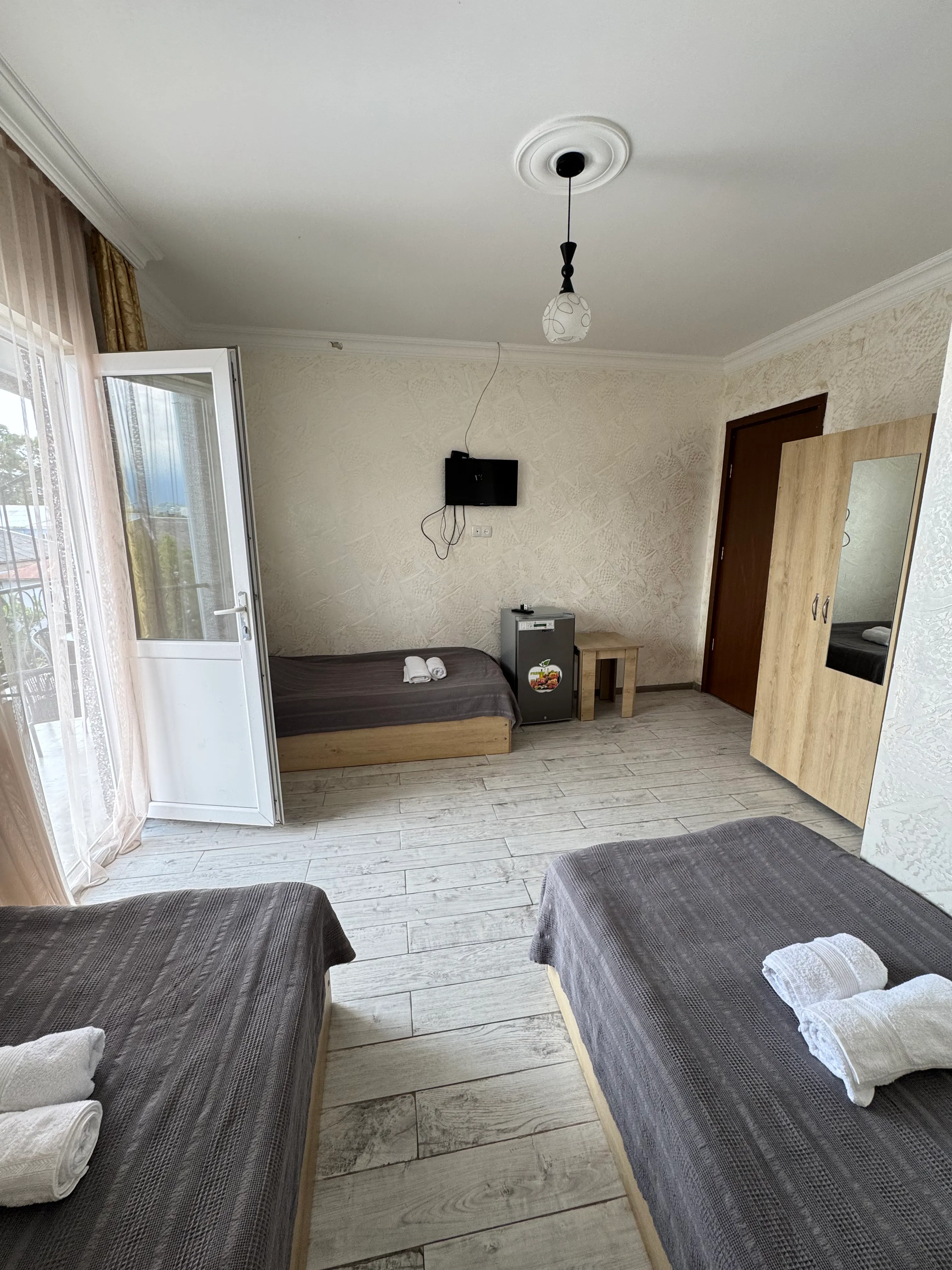 Тур в Кобулети, Грузия - Гостевой дом “Alehaus” из Минска, Гомеля, Жлобина, Бобруйска